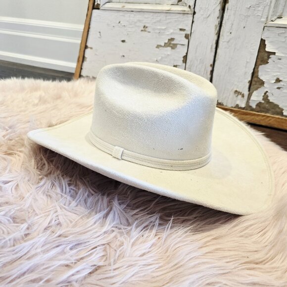 Cowboy style hat - Picture 2 of 3